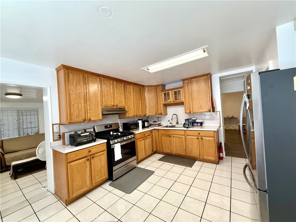 22433 Island Carson Ca Carson, CA 90745 - Photo 33 of 54