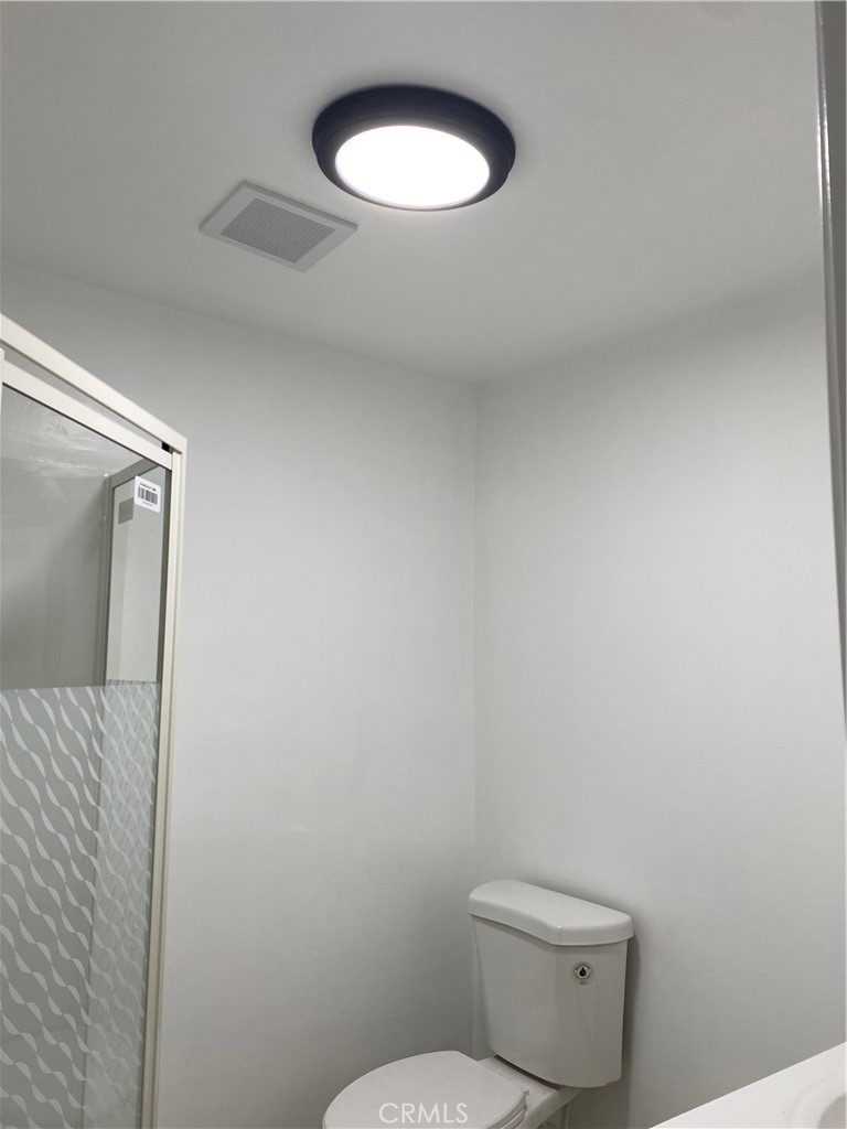 22433 Island Carson Ca Carson, CA 90745 - Photo 53 of 54 bonus room and bath