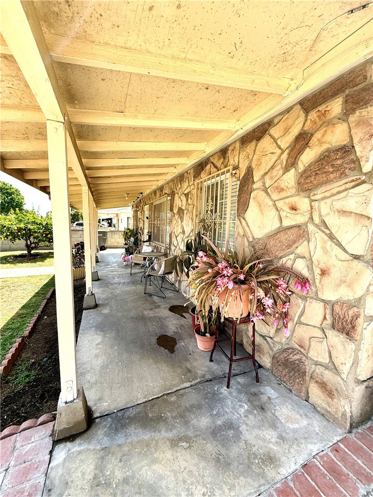22433 Island Carson Ca Carson, CA 90745 - Photo 6 of 54