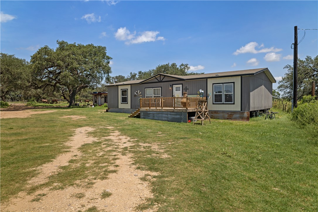 490 Hernandez Road Poteet, TX 78065 - Photo 32 of 36