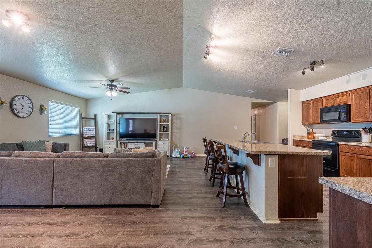 7566 East 40th Road Yuma, AZ 85365 - Photo 7 of 32 Gallery Image 7