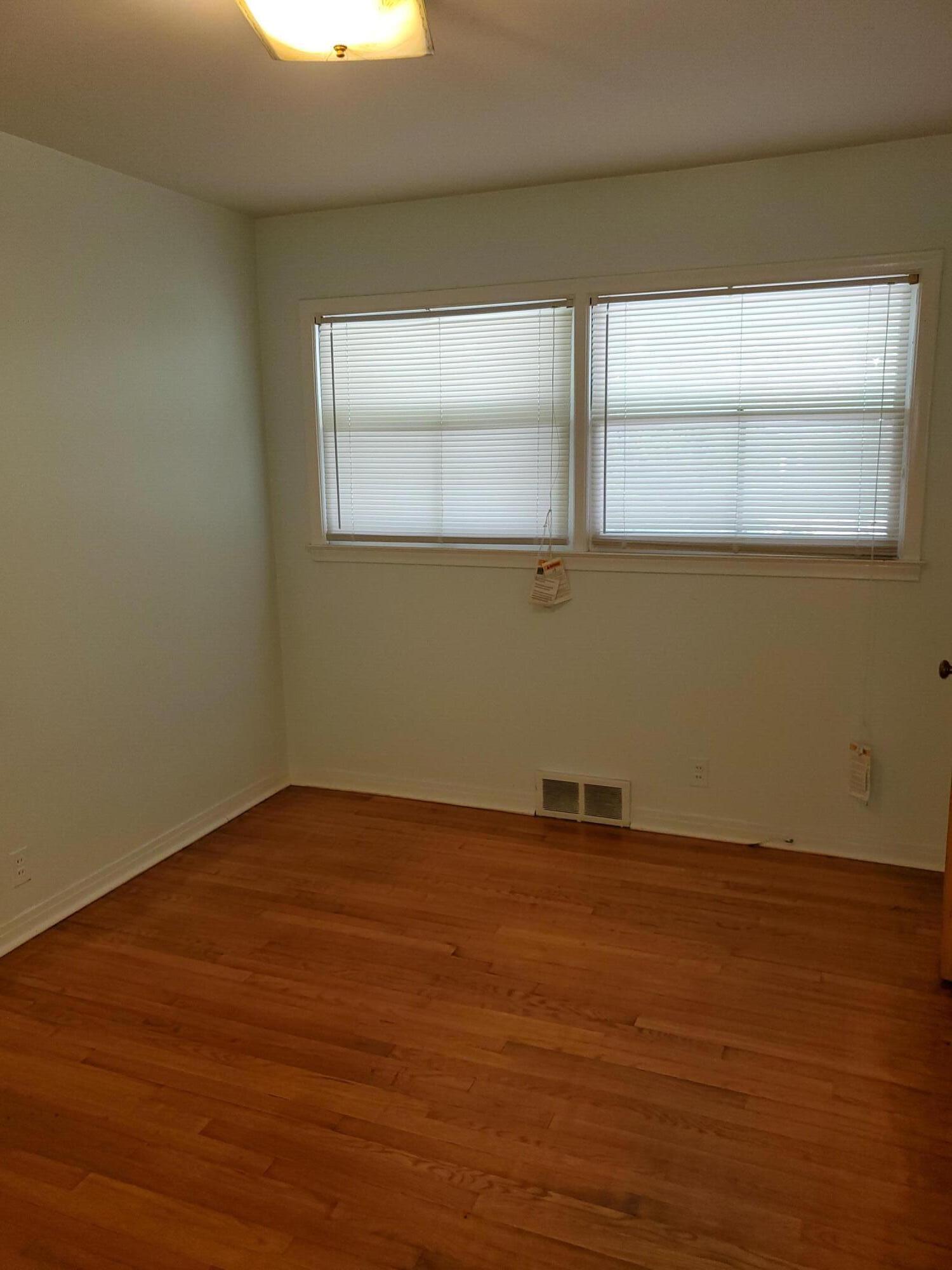 23510 Evergreen Road Southfield, MI 48075 - Photo 7 of 10 Bedroom