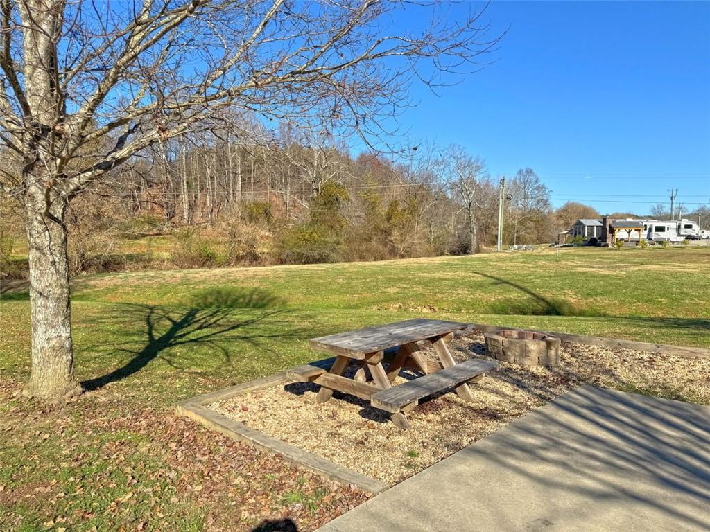 33 Mountain Meadows Circle Morganton, GA 30560 - Photo 4 of 35