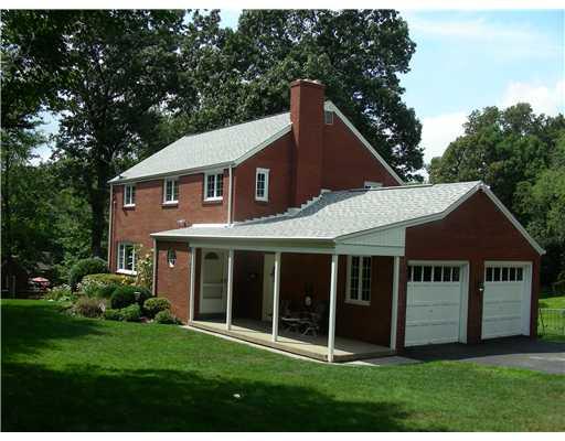 361 Manor Road Wexford, PA 15090 - Photo 1 of 18 Exterior Front.