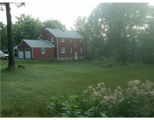 361 Manor Road Wexford, PA 15090 - Photo 13 of 18 Exterior Back.