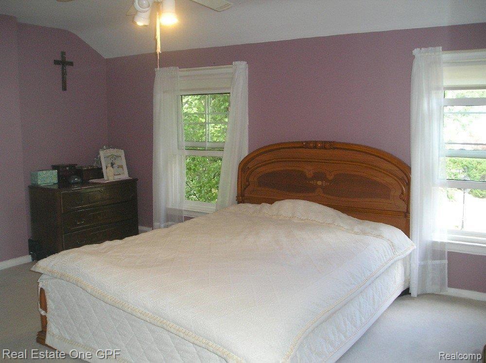 237 McMillan Road Grosse Pointe, MI 48236 - Photo 10 of 25 10P9123089MASTER BR