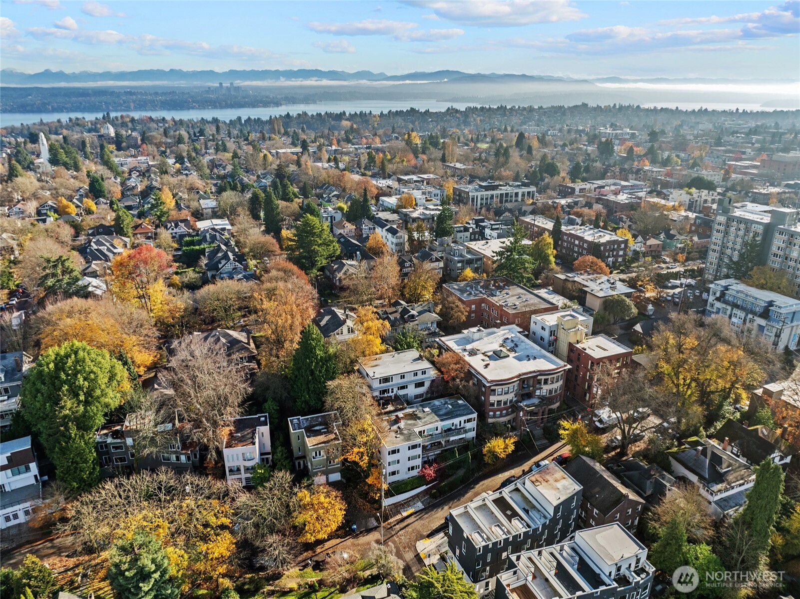 634 13th Avenue East, Unit 17 Seattle, WA 98102 - Photo 29 of 39 an aerial view of a city