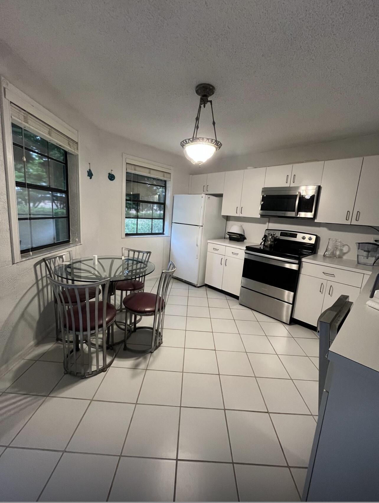 6650 Montego Bay Boulevard, Unit F Boca Raton, FL 33433 - Photo 19 of 52 IMG_9002