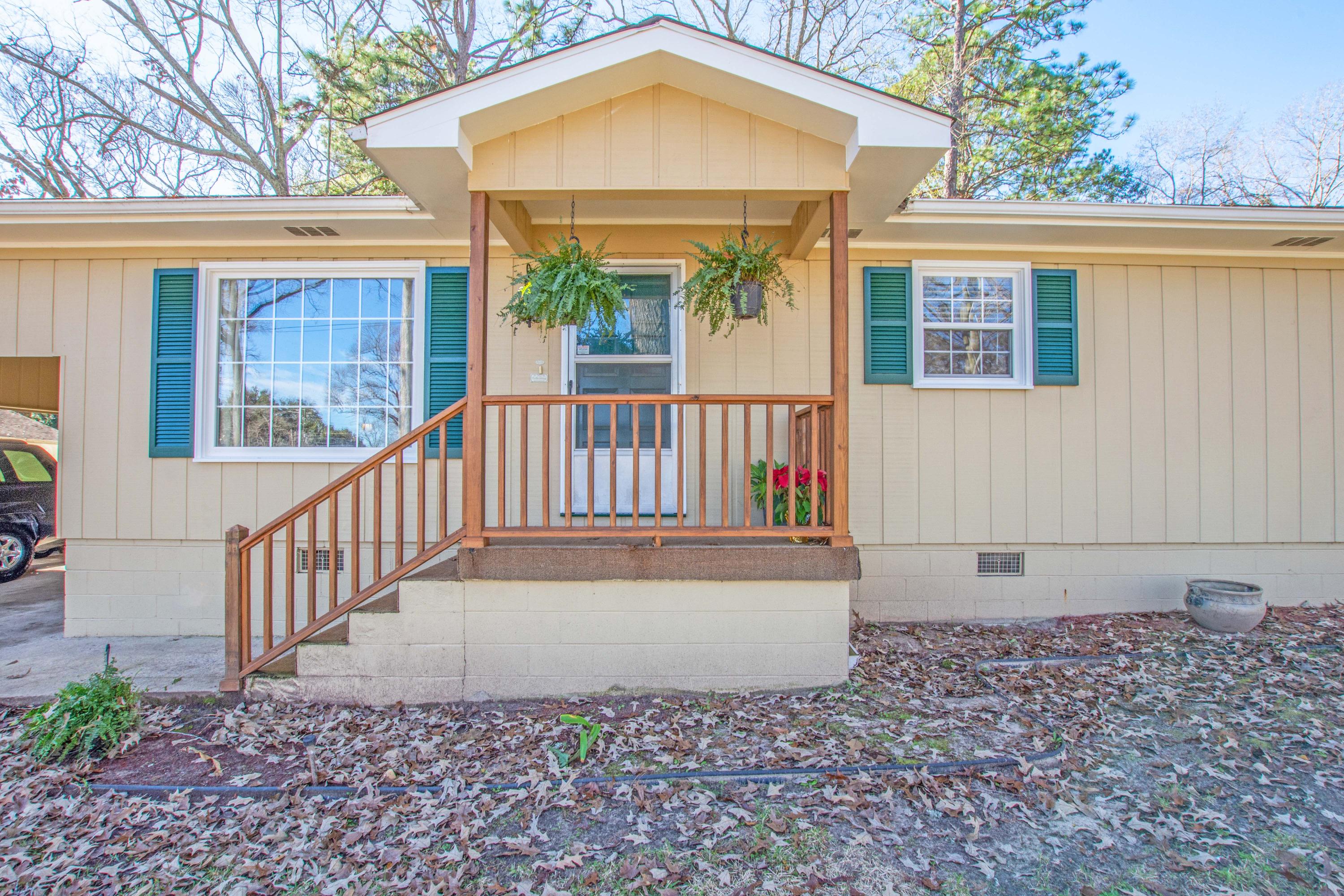136 Shuler Street Santee, SC 29142 - Photo 4 of 32 136 Shuler 1-29