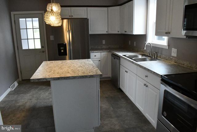 1851 Spring Road Carlisle, PA 17013 - Photo 6 of 23 Gallery Image 6