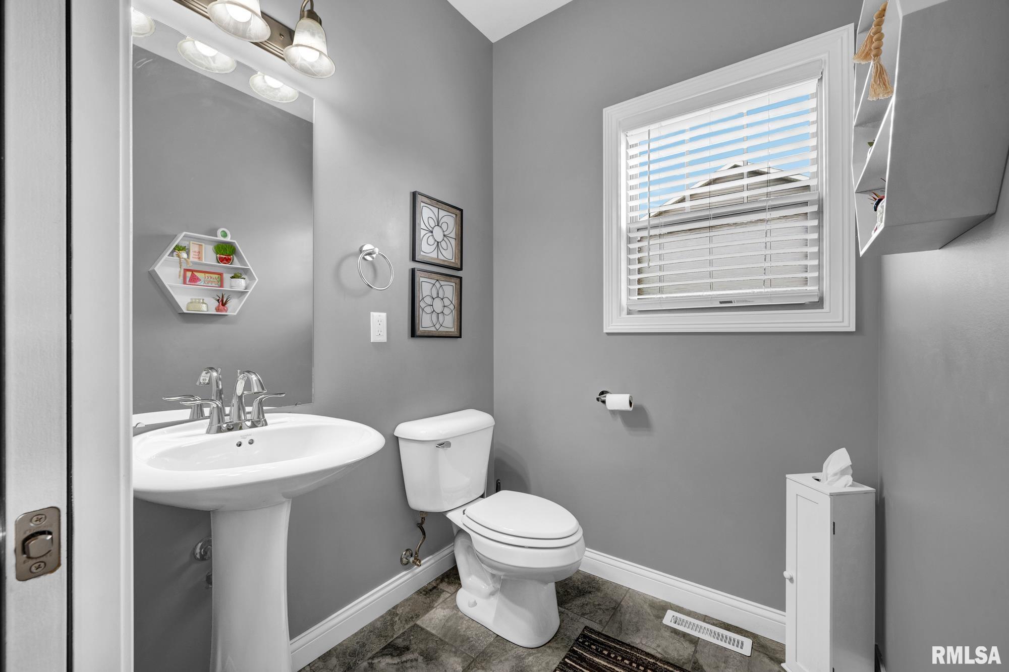 900 Crestview Drive Metamora, IL 61548 - Photo 18 of 46