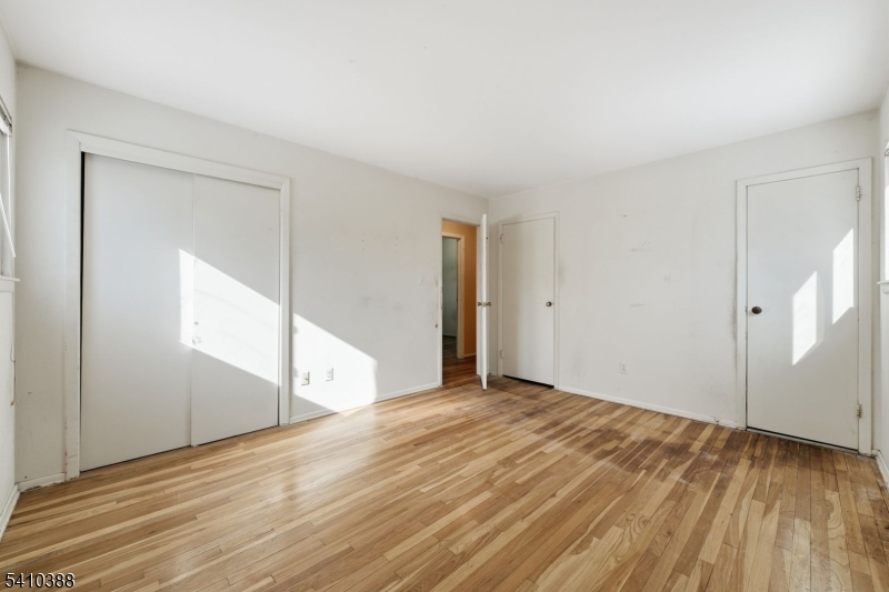 9 Atlantic Road Somerset, NJ 08873 - Photo 11 of 20