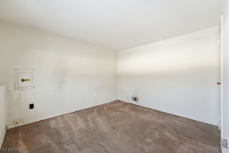 9 Atlantic Road Somerset, NJ 08873 - Photo 17 of 20