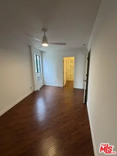 $420,000 | 4506 Saugus Avenue, Unit 10, Sherman Oaks, CA 91403