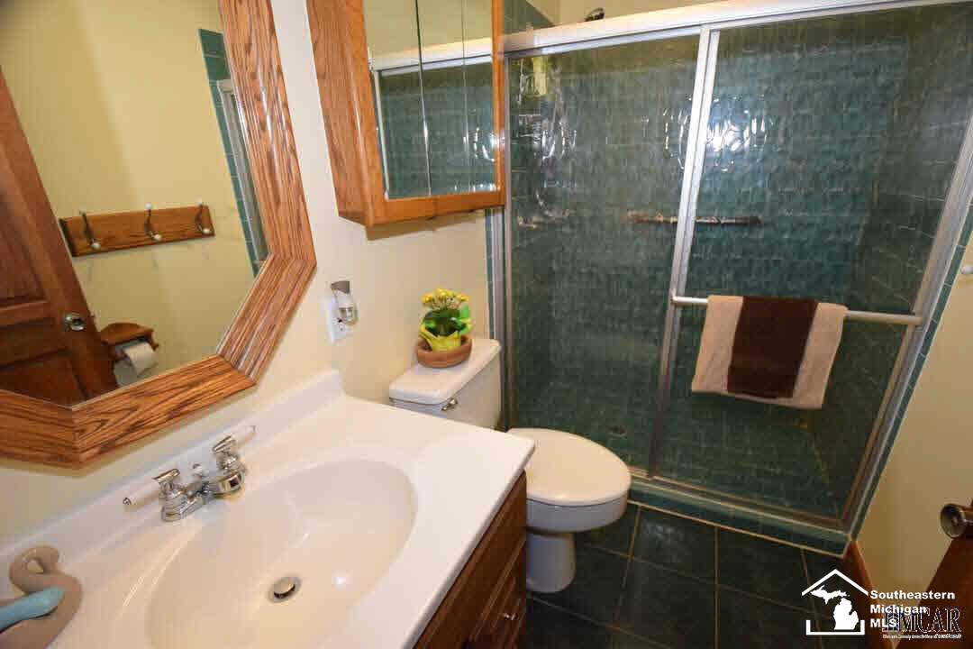 2344 Wells Road Dundee, MI 48131 - Photo 13 of 30 21277803-12.JPG