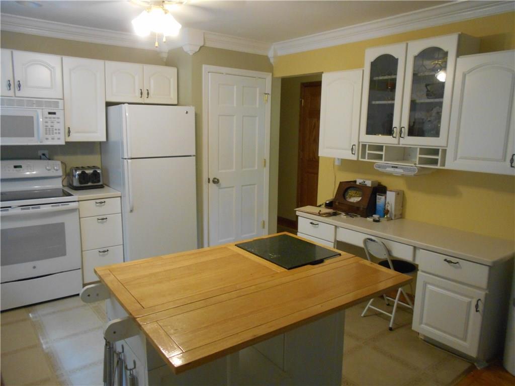 232 Foster Road Beaver Falls, PA 15010 - Photo 10 of 25 Gallery Image 10
