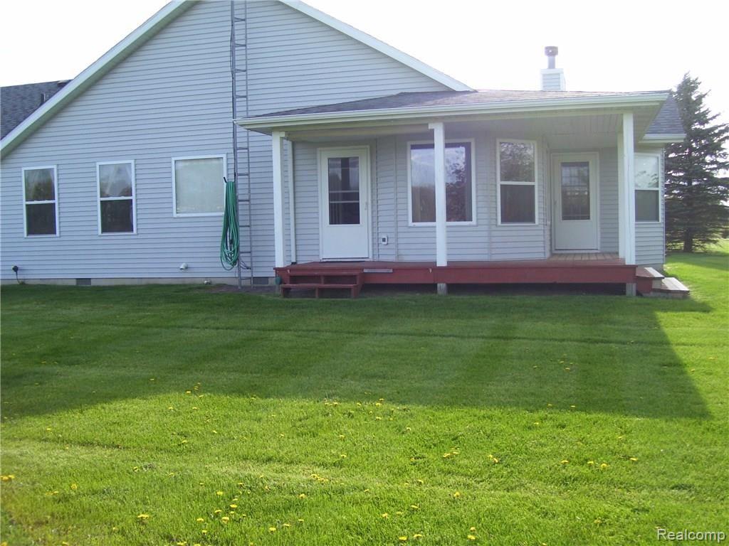 4220 Millis Road North Branch, MI 48461 - Photo 6 of 63 2015-01-04 09.35