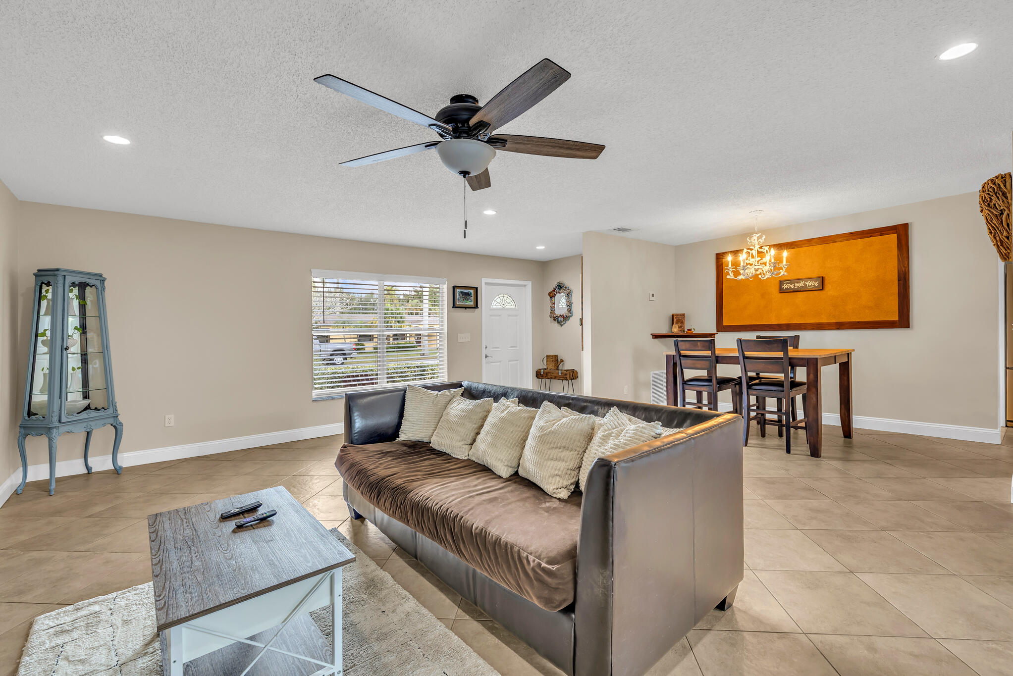 4648 Addison Street Boca Raton, FL 33428 - Photo 8 of 31 JN-26