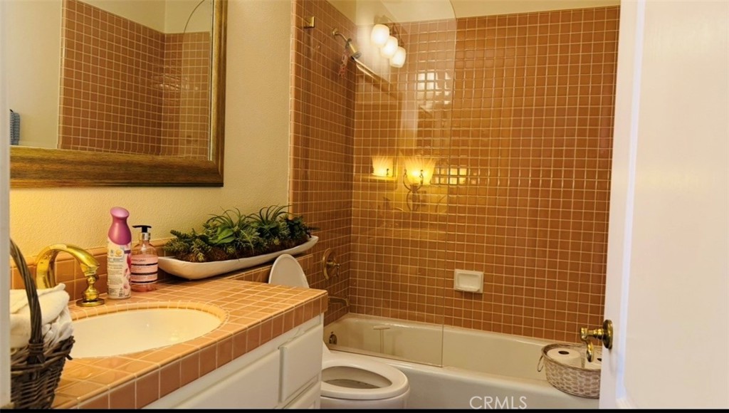 27130 South Ridge Drive Mission Viejo, CA 92692 - Photo 11 of 17