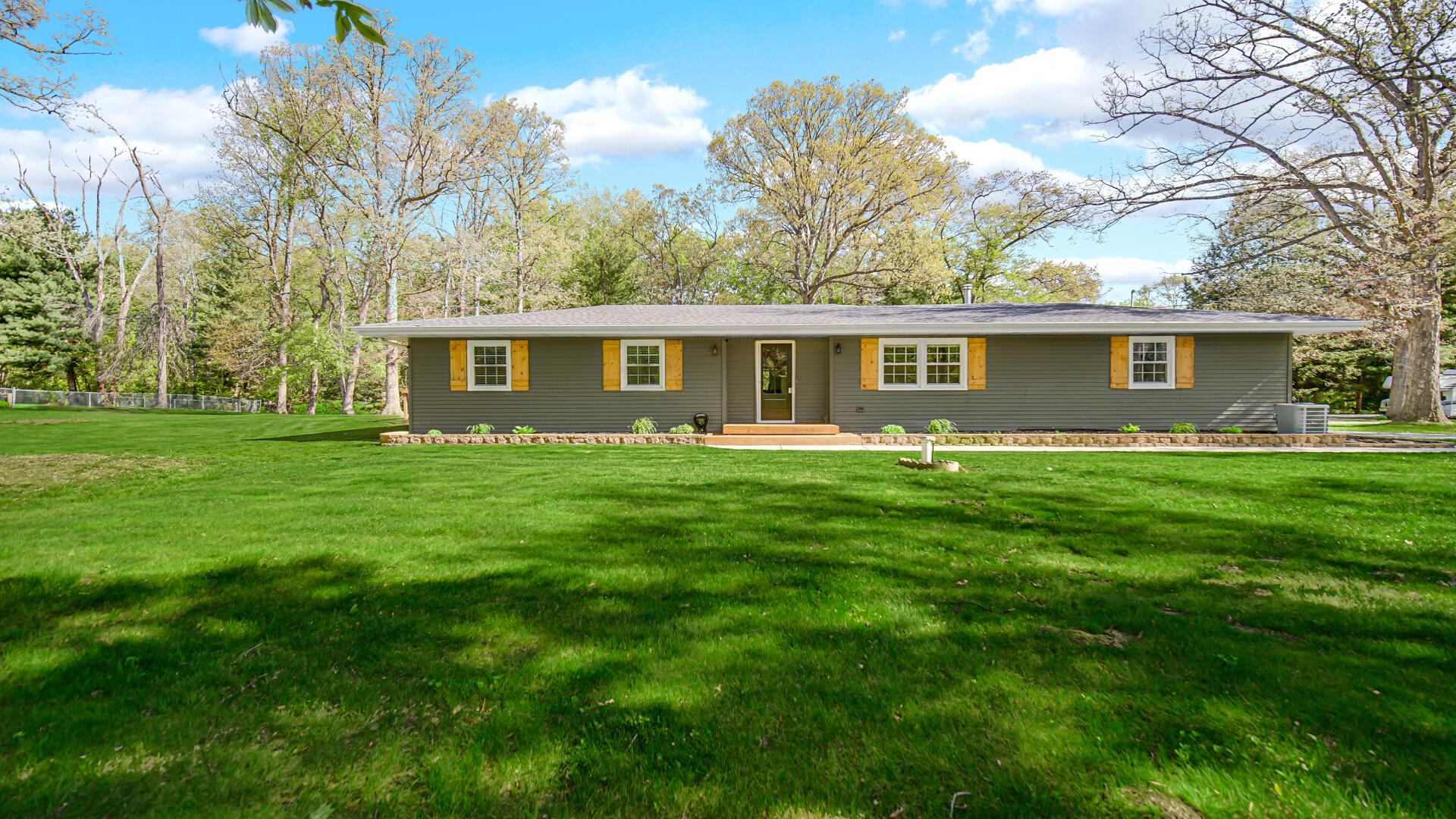4964 Locksley Drive East Rensselaer, IN 47978 - Photo 1 of 24 1920x1080