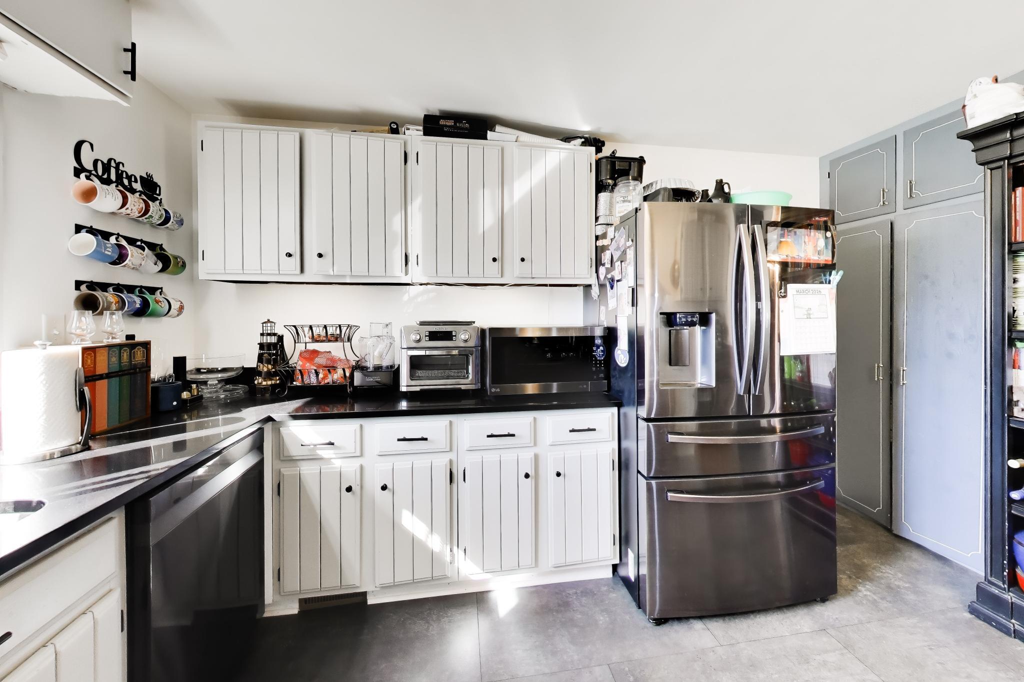 601 Madison Street Valparaiso, IN 46385 - Photo 14 of 28 2048x1365