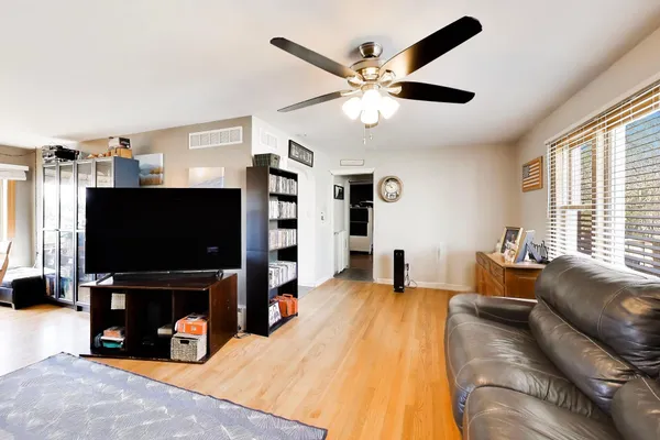 $315,000 | 601 Madison Street, Valparaiso, IN 46385