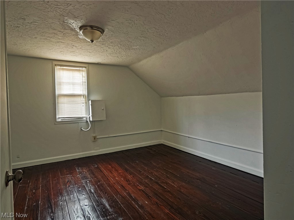 1007 Rushleigh Road Cleveland Heights, OH 44121 - Photo 19 of 22 3rd Floor bedroom