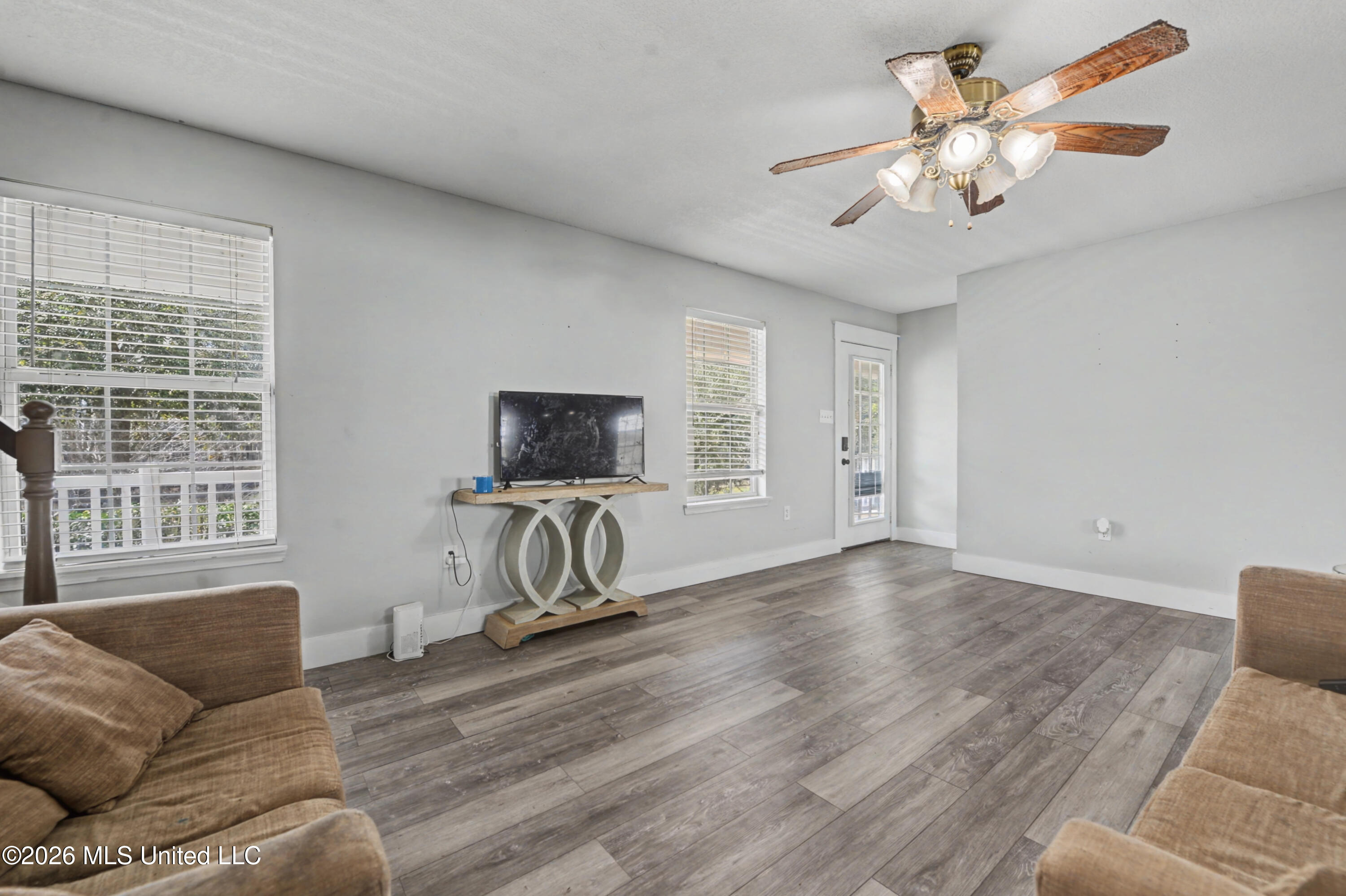 7138 Brushy Creek Road Lucedale, MS 39452 - Photo 4 of 24 IMG_0636