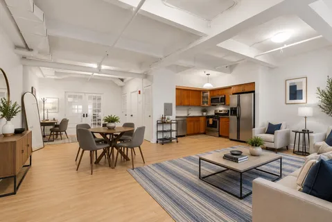 $439,000 | 300 Communipaw Avenue, Unit 18, Jersey City, NJ 07304