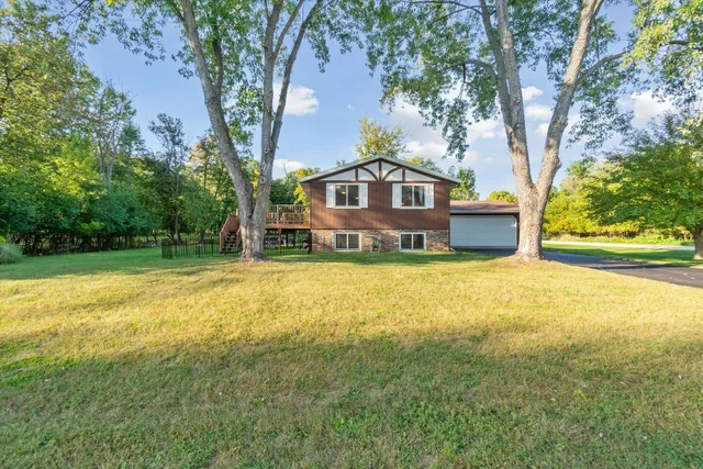 $439,900 | 570 Sherwood Lane, Green Lake, WI 54941