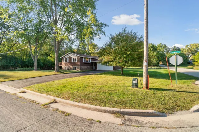 $439,900 | 570 Sherwood Lane, Green Lake, WI 54941