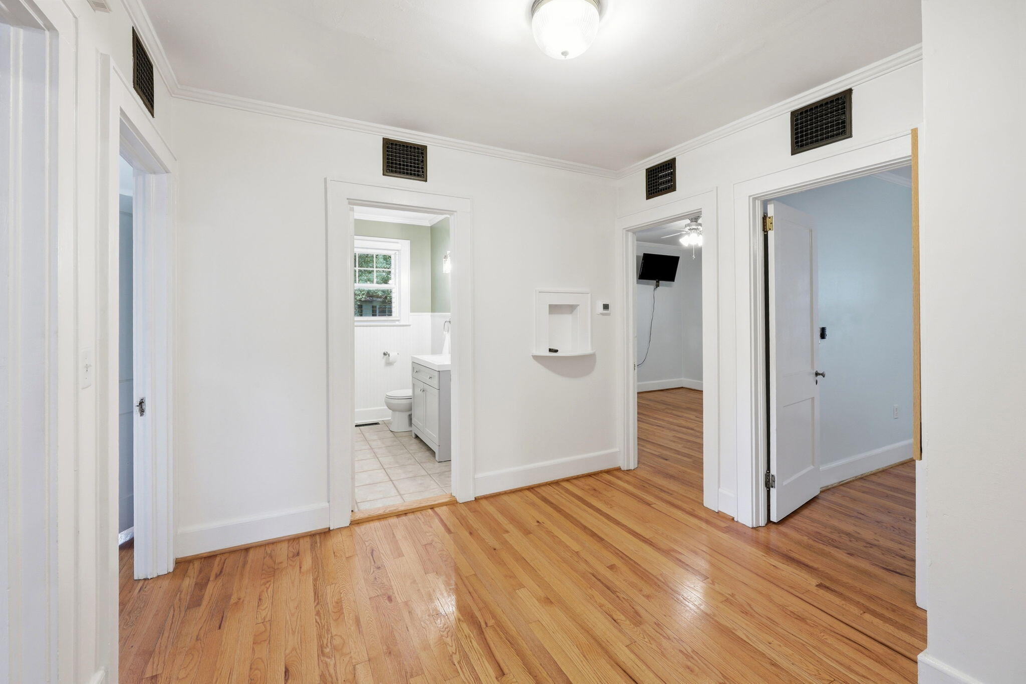 316 Klein Street Walterboro, SC 29488 - Photo 41 of 45 41-web-or-mls-470A6259_edit