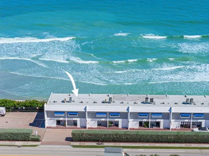 $2,395,000 | 1016 Ocean Drive, Juno Beach, FL 33408