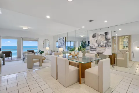 $2,395,000 | 1016 Ocean Drive, Juno Beach, FL 33408