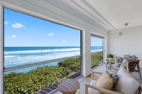 $2,395,000 | 1016 Ocean Drive, Juno Beach, FL 33408