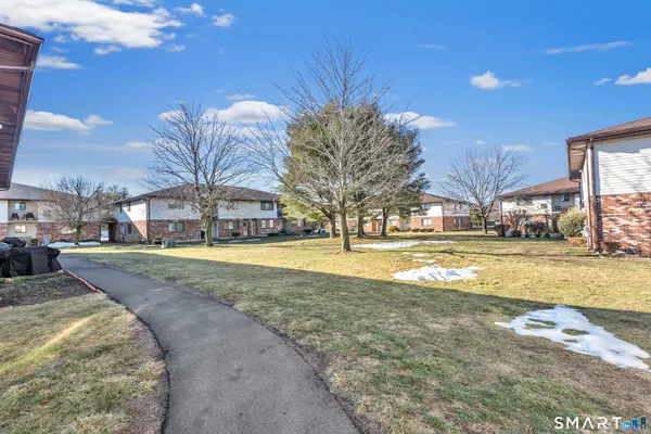 $230,000 | 55 Thompson Street, Unit 11G, East Haven, CT 06513