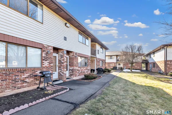 $230,000 | 55 Thompson Street, Unit 11G, East Haven, CT 06513