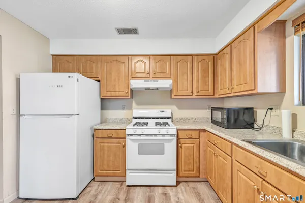 $230,000 | 55 Thompson Street, Unit 11G, East Haven, CT 06513