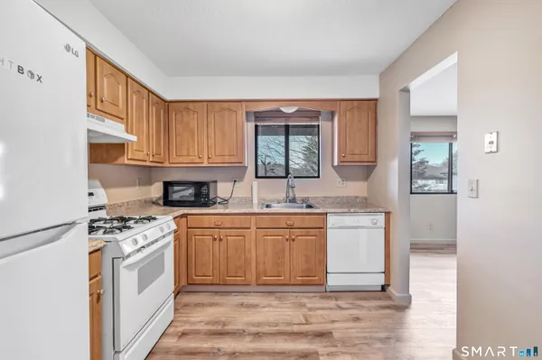 $230,000 | 55 Thompson Street, Unit 11G, East Haven, CT 06513