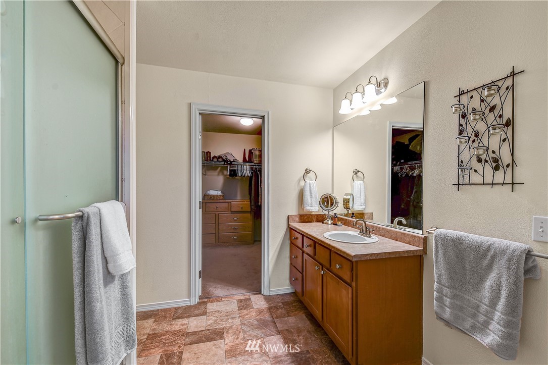 15510 40th Drive Southeast Bothell, WA 98012 - Photo 16 of 35 Gallery Image 16