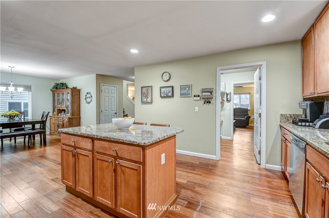 15510 40th Drive Southeast Bothell, WA 98012 - Photo 8 of 35 Gallery Image 8