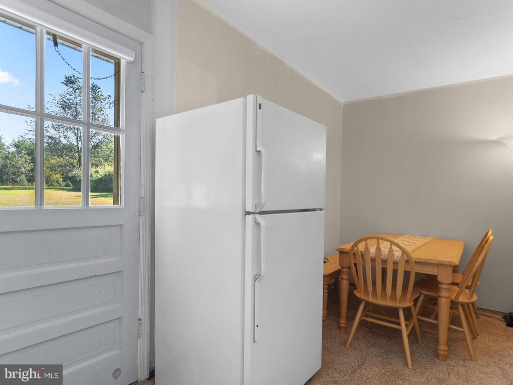 22929 Frederick Road Clarksburg, MD 20871 - Photo 14 of 46 Kitchen - Upper Level
