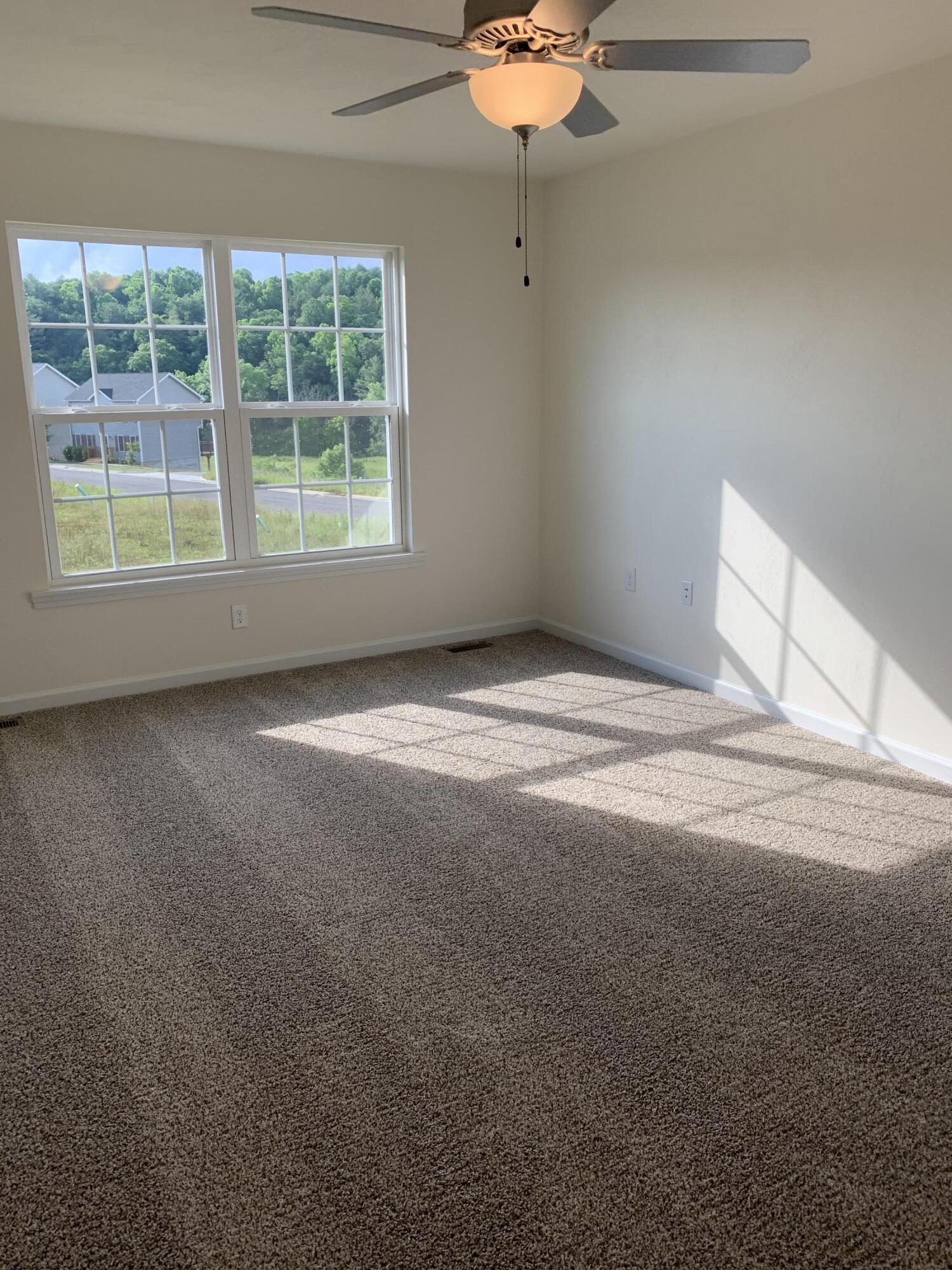 690 Old Fort Road Rocky Mount, VA 24151 - Photo 4 of 5 5 - Aug M ST