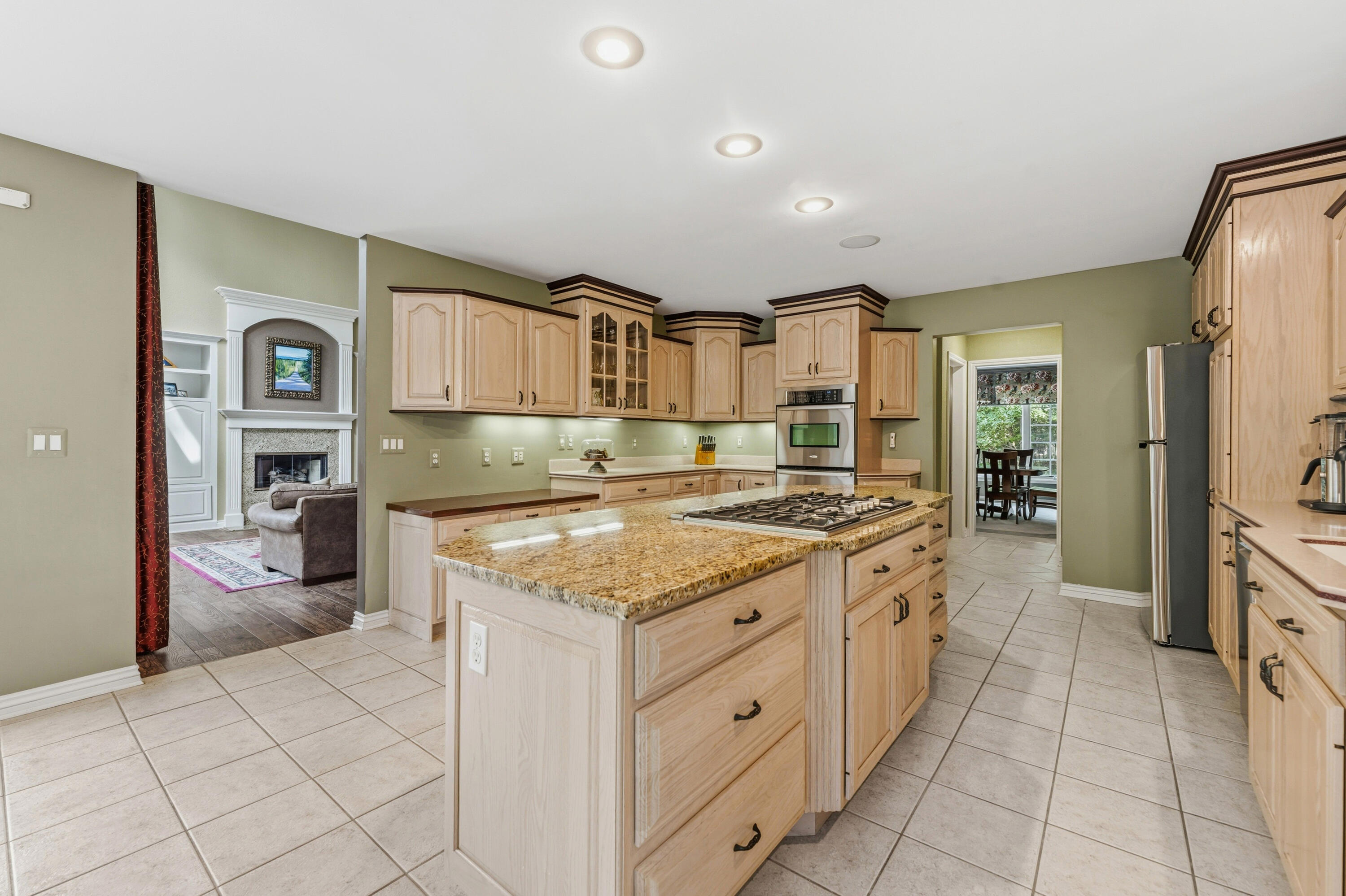 1722 West Kilgore Road Kalamazoo, MI 49008 - Photo 12 of 59 DSC00214