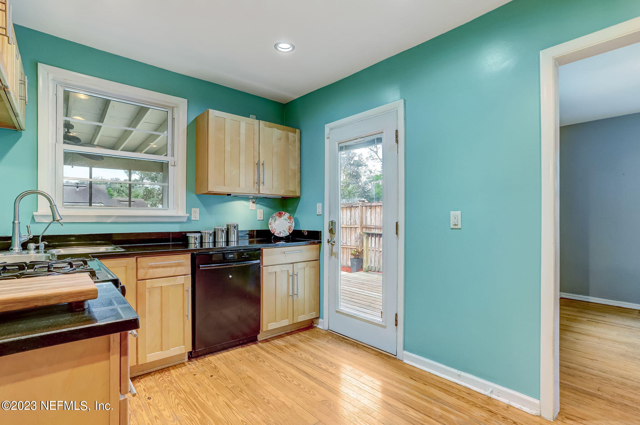 1620 Charon Road Jacksonville, FL 32205 - Photo 14 of 42 KITCHEN