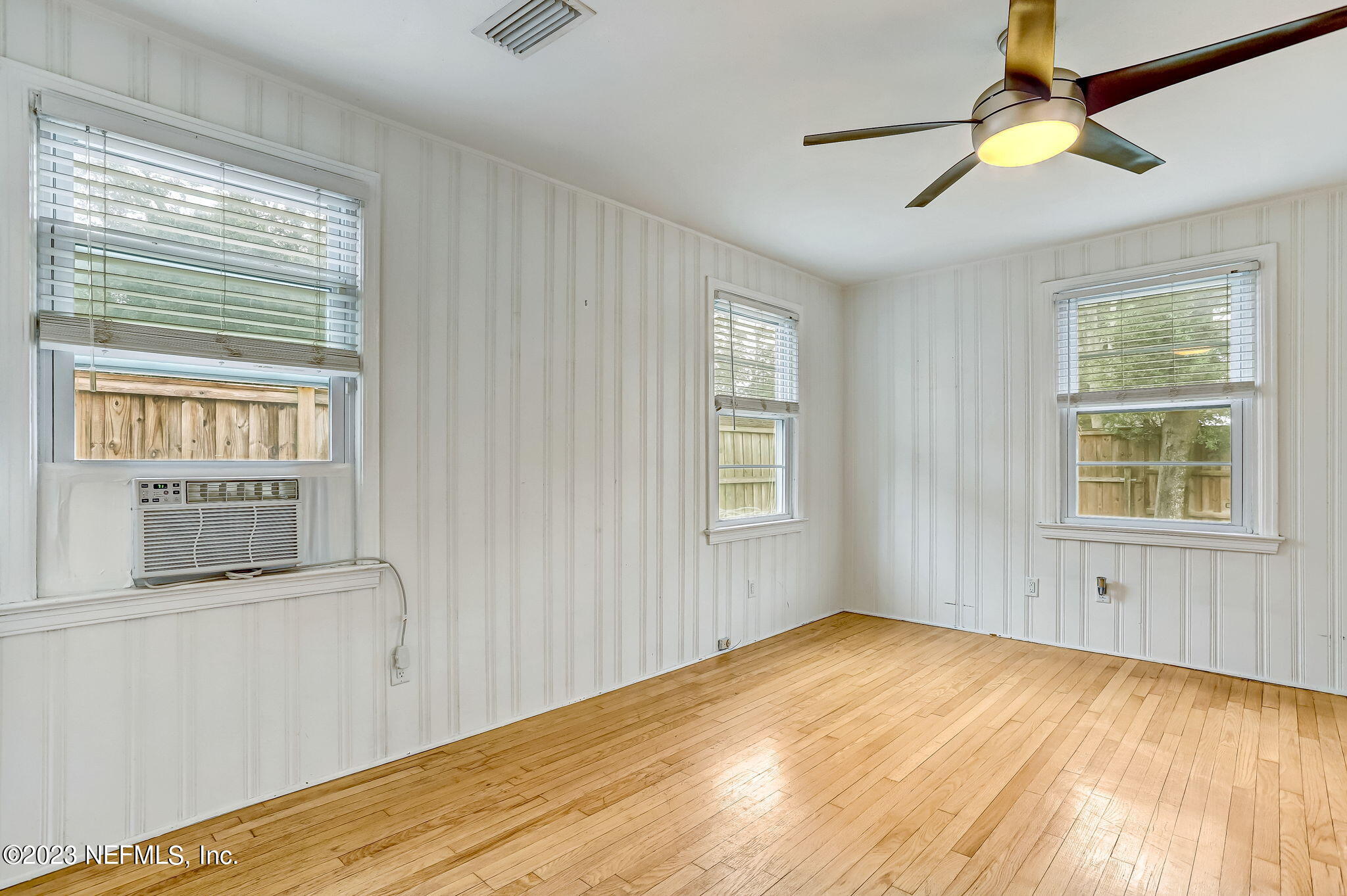1620 Charon Road Jacksonville, FL 32205 - Photo 21 of 42 PRIMARY BEDROOM