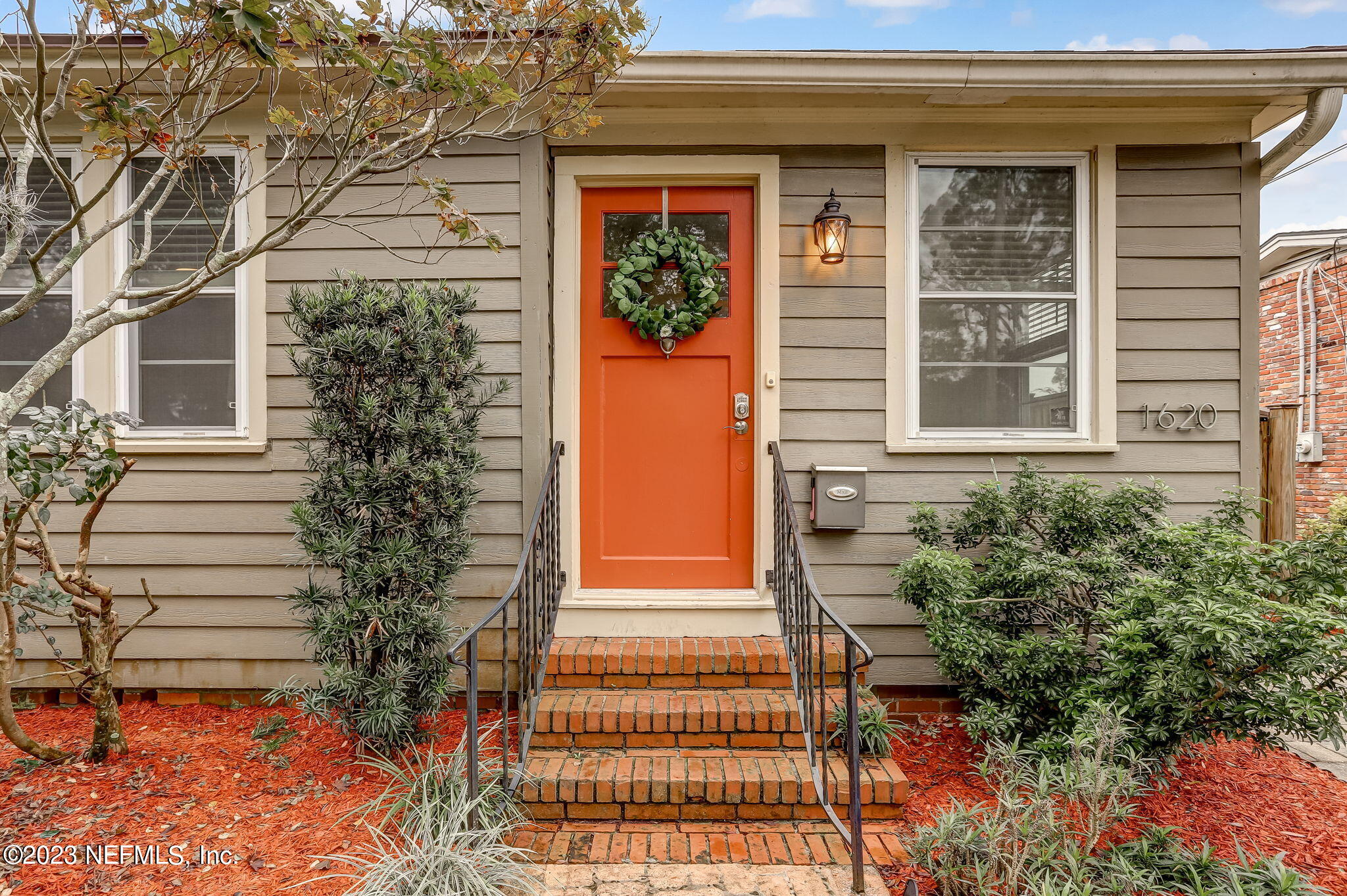 1620 Charon Road Jacksonville, FL 32205 - Photo 3 of 42 ENTRANCE