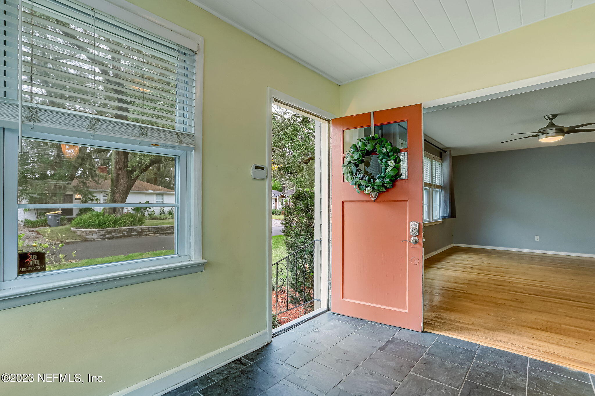 1620 Charon Road Jacksonville, FL 32205 - Photo 5 of 42 FOYER