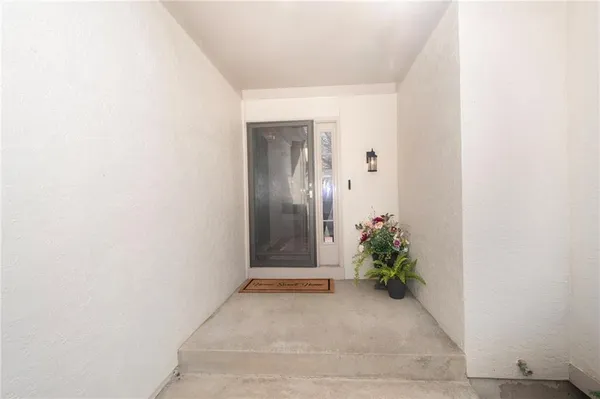 $430,000 | 12831 Cambridge Road, Leawood, KS 66209