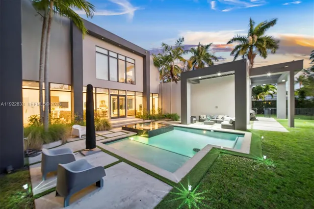 $4,299,000 | 1009 Northeast 104th Street, Miami Shores, FL 33138